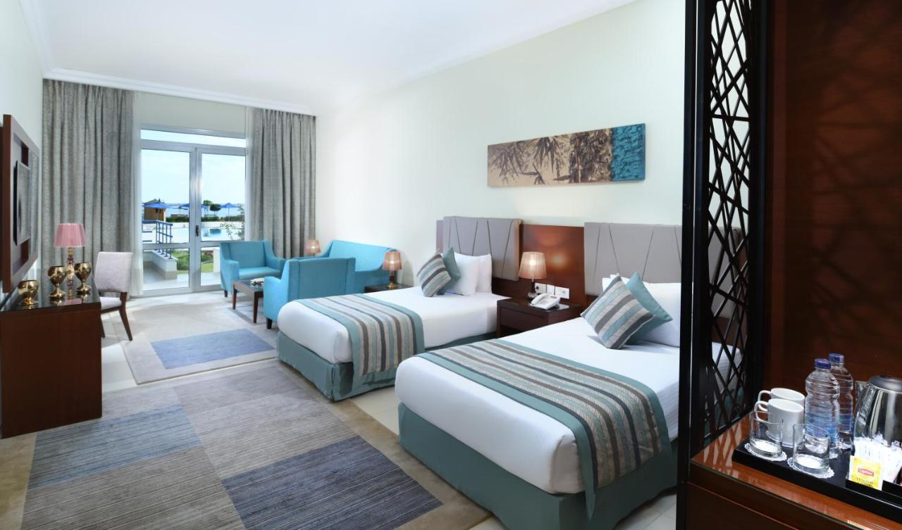 Tolip El Forsan Hotel Ismailia Exterior foto A room at the hotel