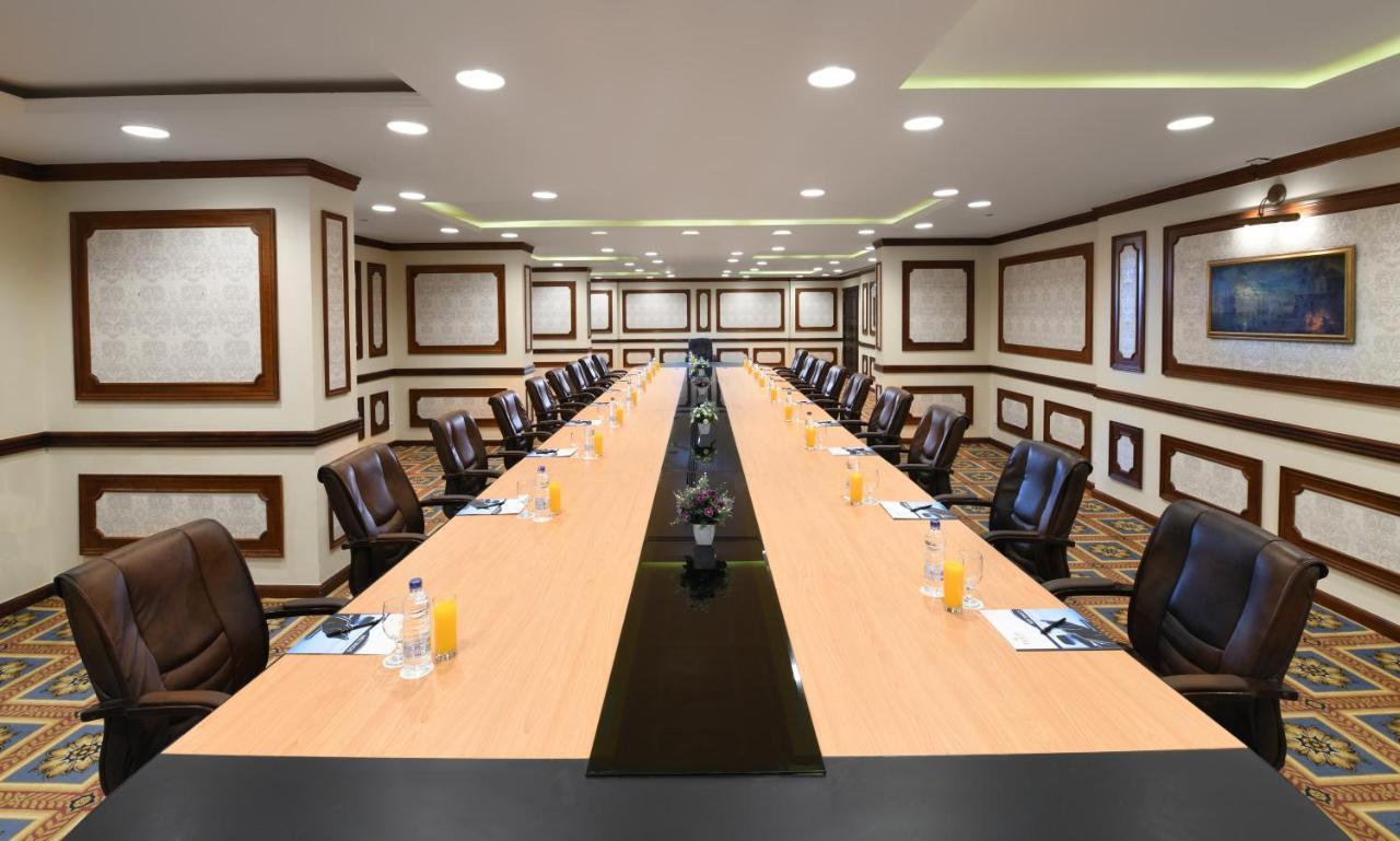 Tolip El Forsan Hotel Ismailia Exterior foto Boardroom