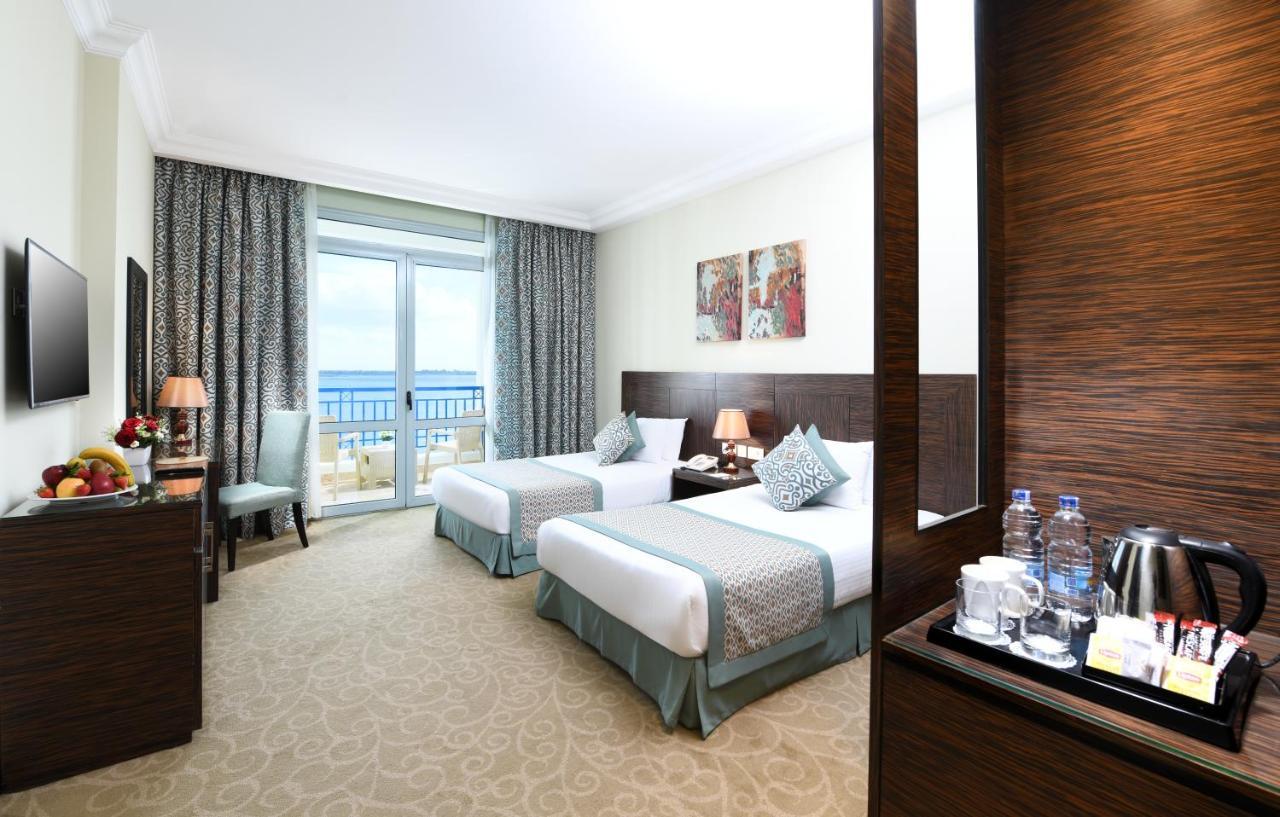 Tolip El Forsan Hotel Ismailia Exterior foto A room at the hotel