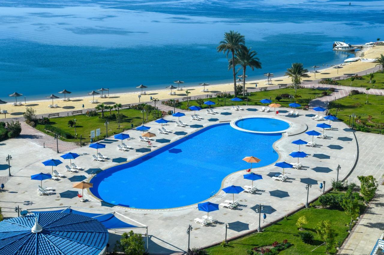 Tolip El Forsan Hotel Ismailia Exterior foto The pool at the Grand Hotel
